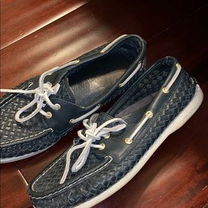Sperry’s Authentic Navy Leather